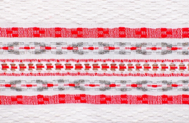 tradičné stehy na látke